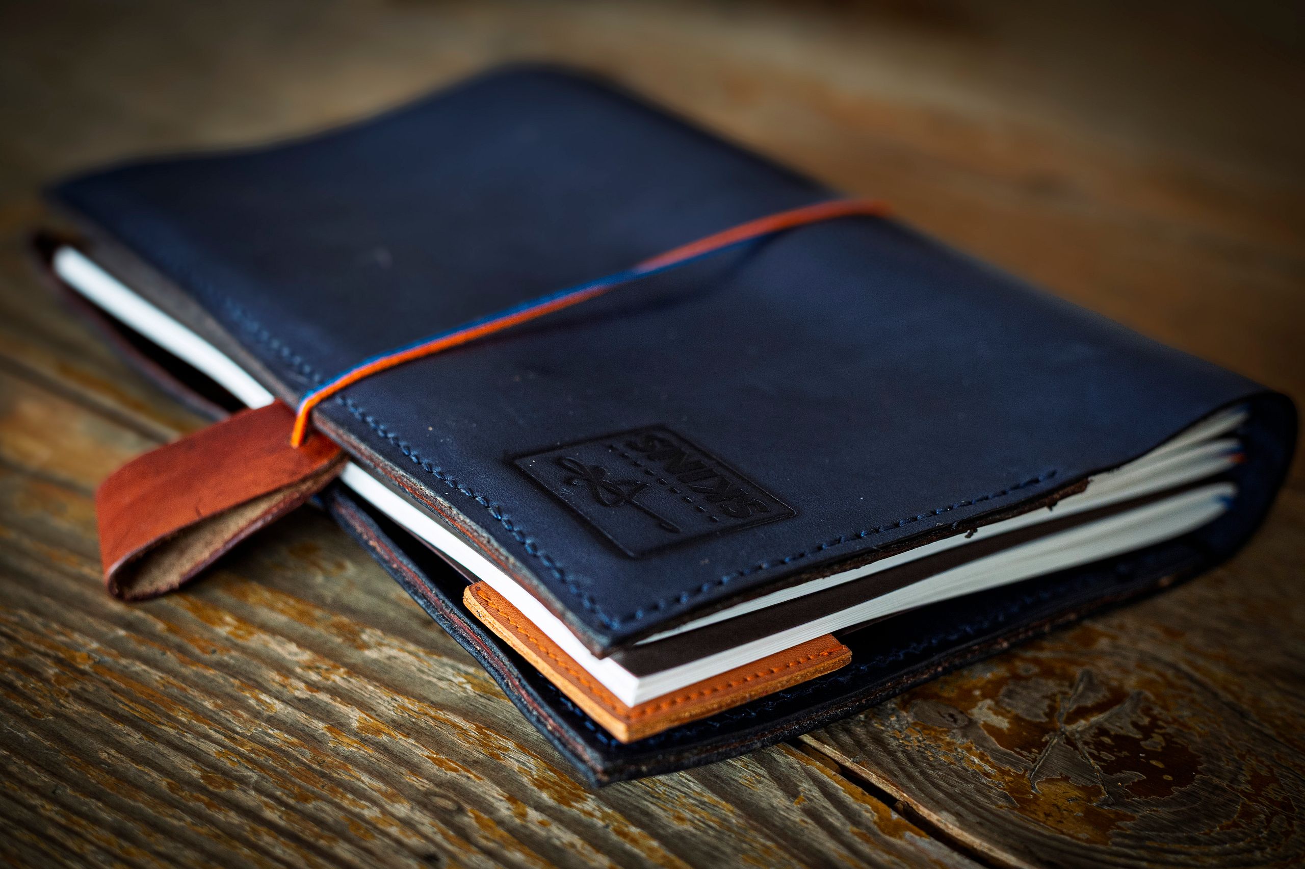 Skins: Nyinu Leather Portfolio Journal - A5